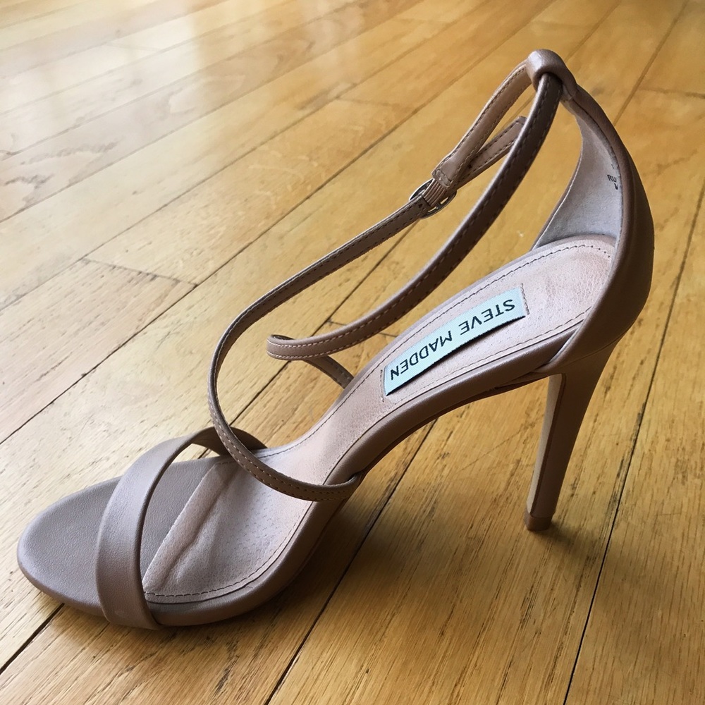 Steve Madden Strap Heel - Picture 4 of 4